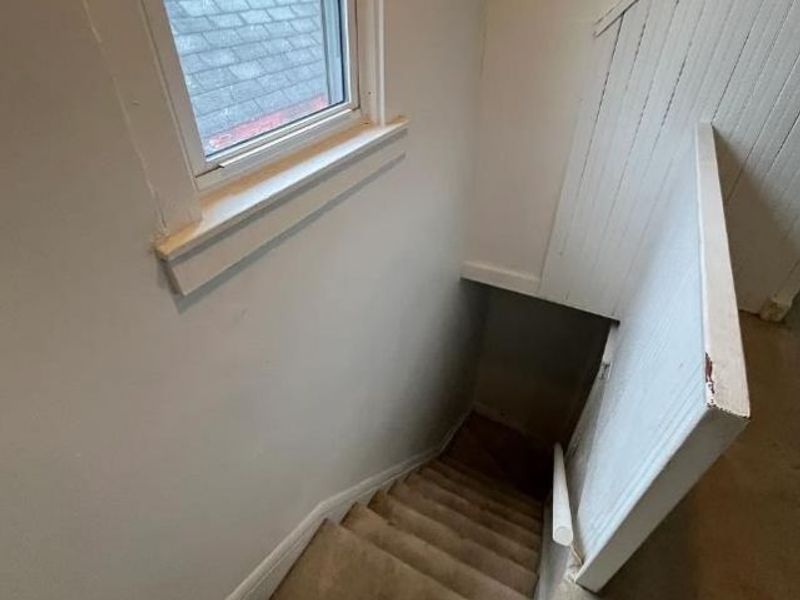 313 E University Avenue, Cincinnati, OH 45219 Photo 12