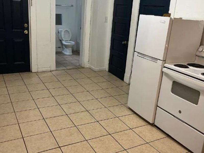 313 E University Avenue, Cincinnati, OH 45219 Photo 5