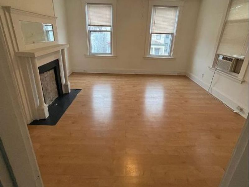 313 E University Avenue, Cincinnati, OH 45219 Photo 8