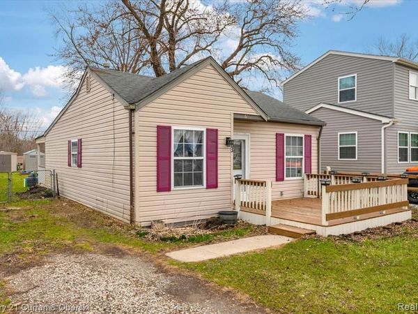 63 Kessler Street, Frenchtown Twp, MI 48162