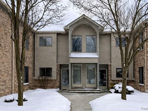 42739 Lilley Pointe Drive, CANTON, MI 48187