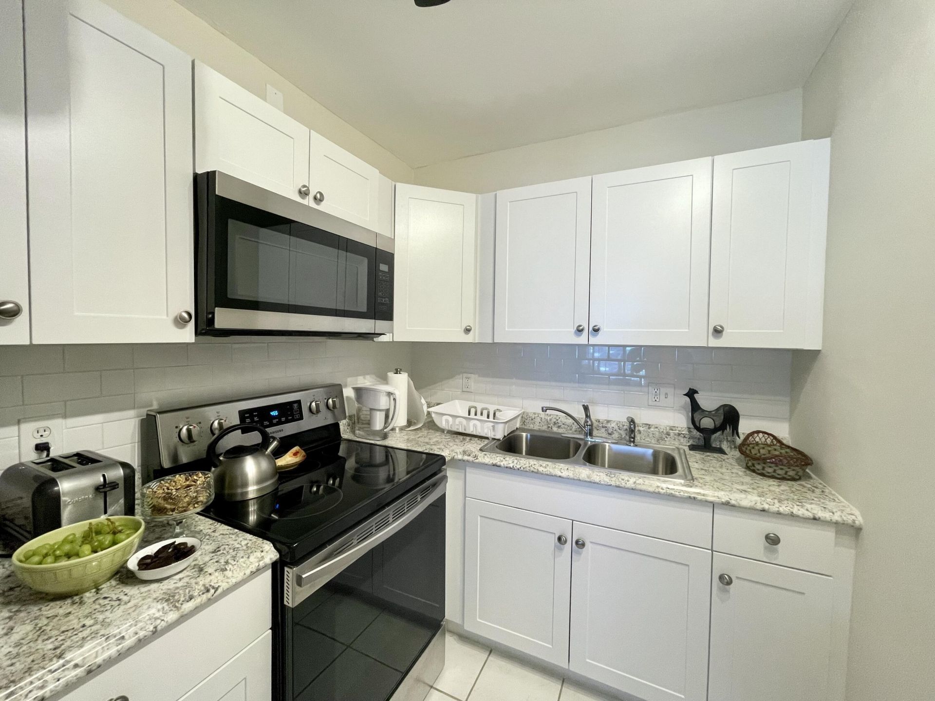 3240 Lake Osborne Drive, Unit 206, Lake Worth Beach, FL 33461 Photo