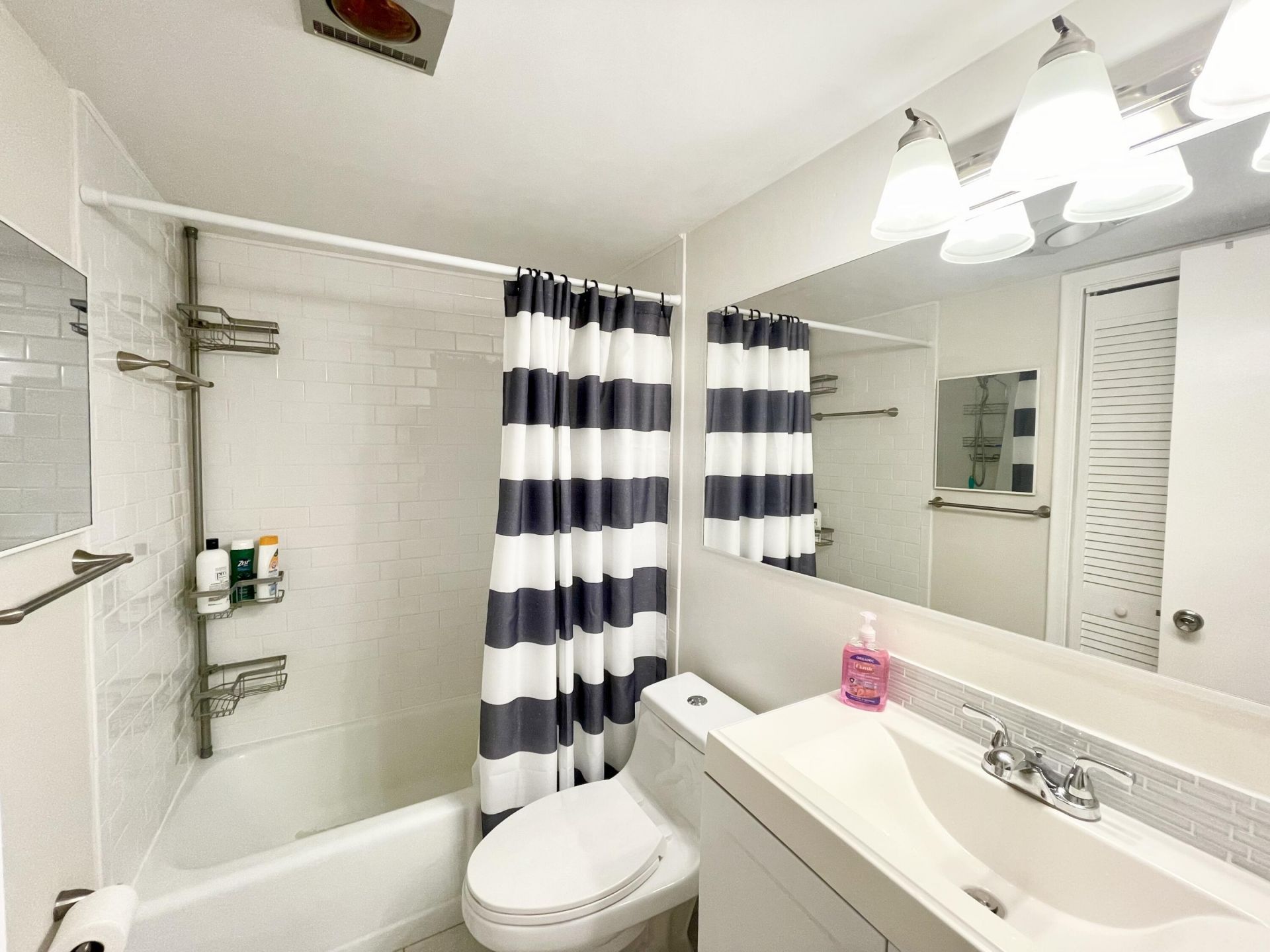 3240 Lake Osborne Drive, Unit 206, Lake Worth Beach, FL 33461 Photo