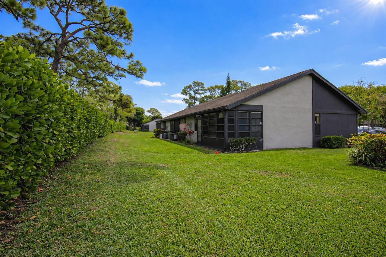 379 Ottawa Court, Royal Palm Beach, FL 33411 Photo