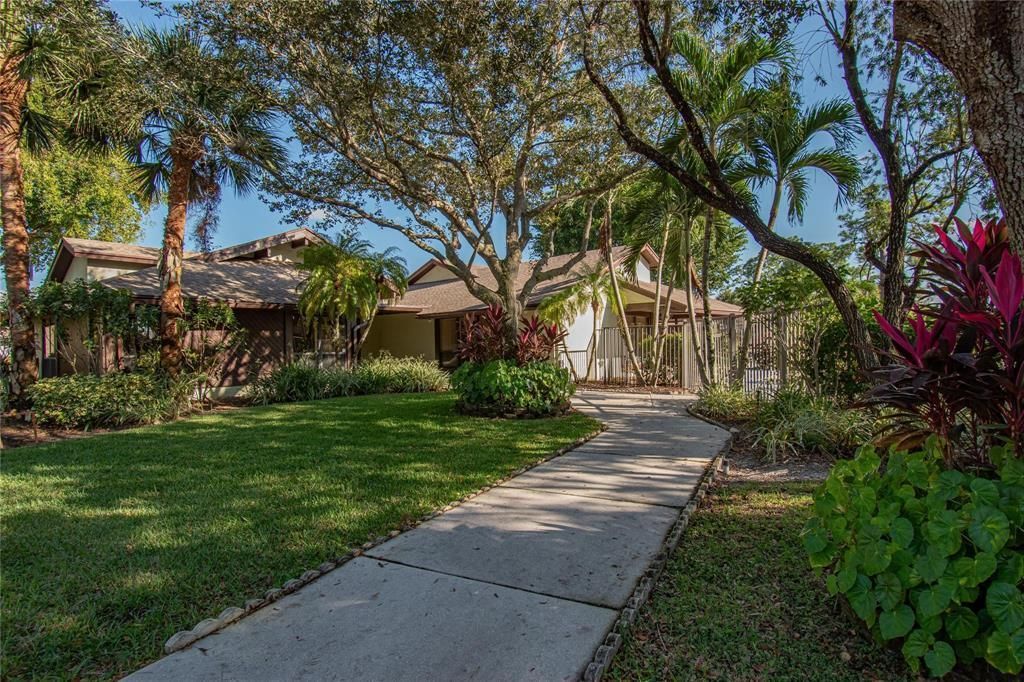 379 Ottawa Court, Royal Palm Beach, FL 33411 Photo