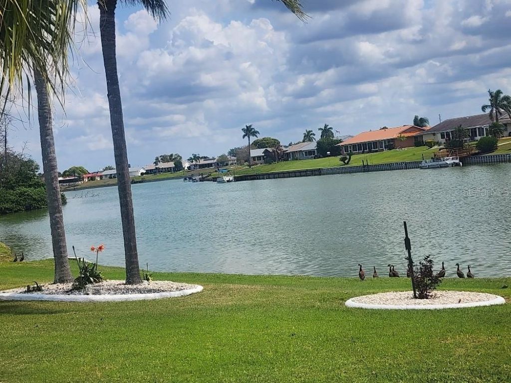 1405 Jacobson Circle, Sun City Center, FL 33573 Main Photo