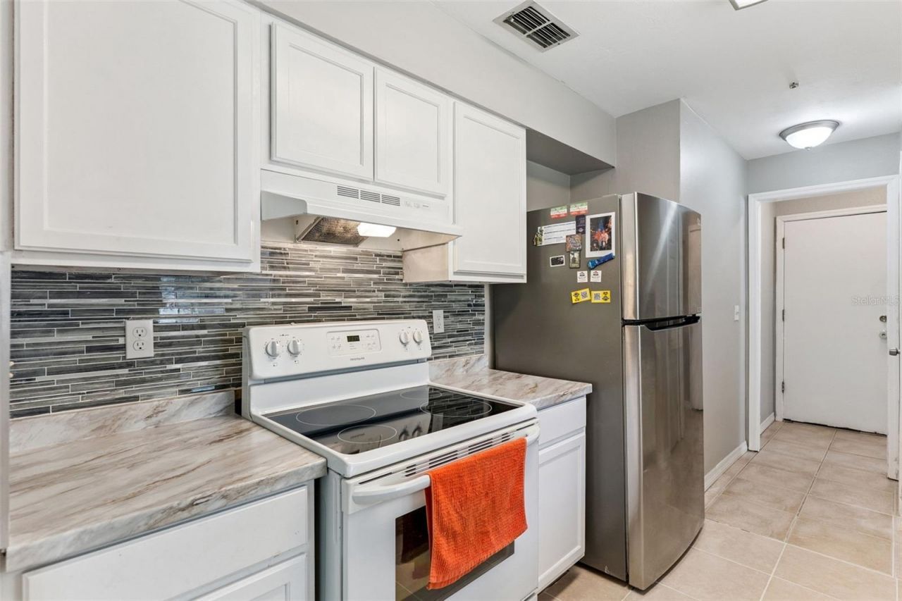 2072 Burma Road, New Smyrna Beach, FL 32168 Photo