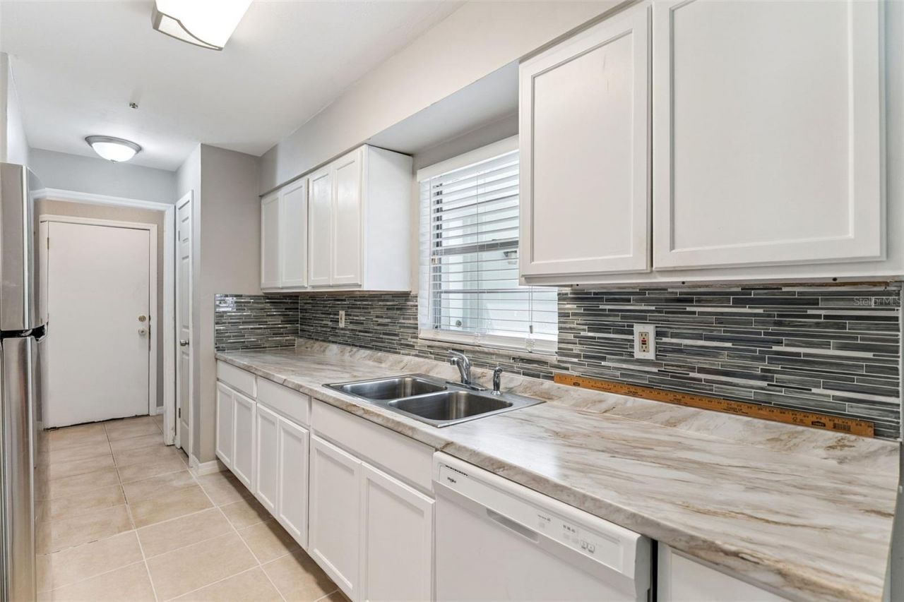 2072 Burma Road, New Smyrna Beach, FL 32168 Photo