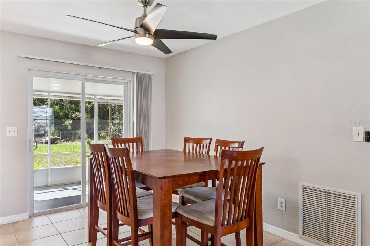 2072 Burma Road, New Smyrna Beach, FL 32168 Photo