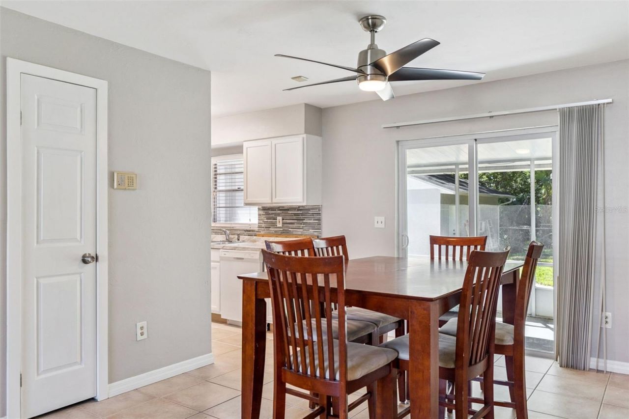 2072 Burma Road, New Smyrna Beach, FL 32168 Photo