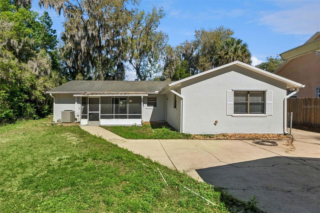 2072 Burma Road, New Smyrna Beach, FL 32168 Photo