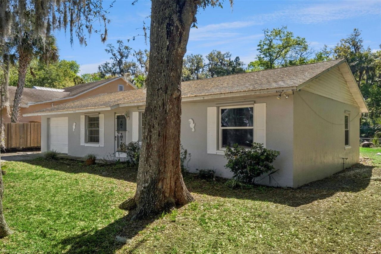 2072 Burma Road, New Smyrna Beach, FL 32168 Photo