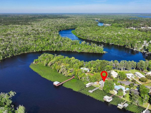 334 PARADISE Circle, Satsuma, FL 32189