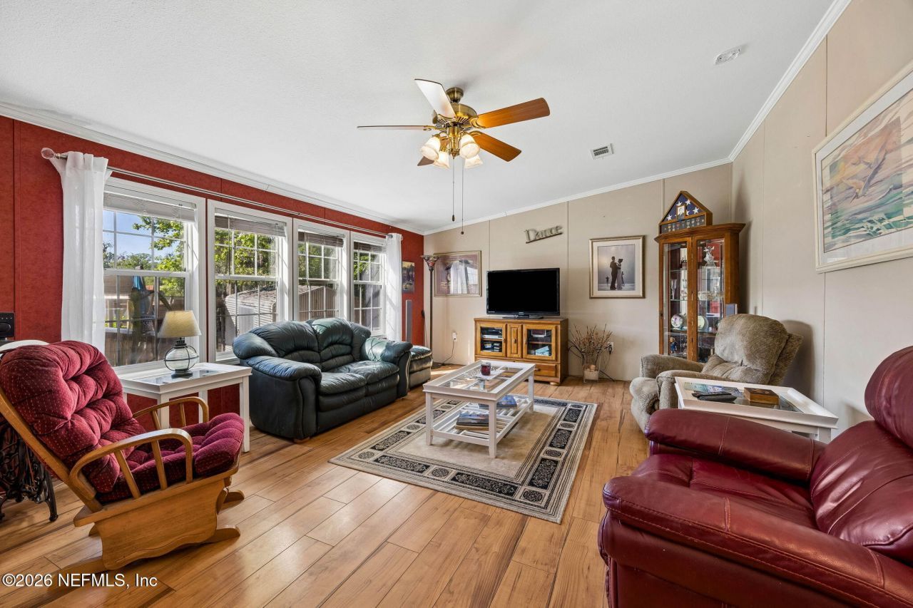 334 Paradise Circle, Satsuma, FL 32189 Photo