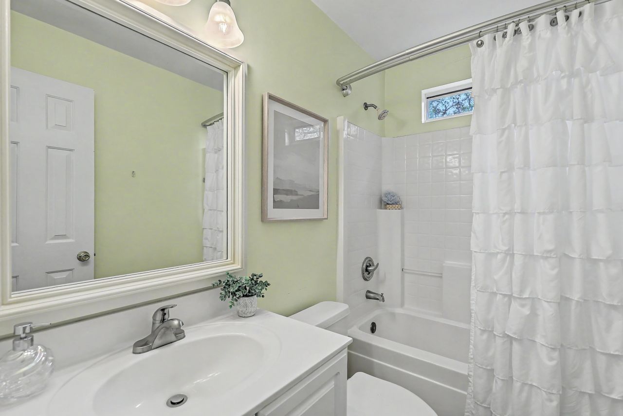 1465 Battery Brown Court Photo 14