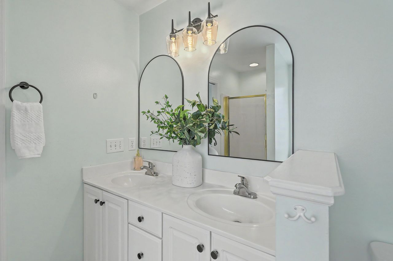 1465 Battery Brown Court Photo 31