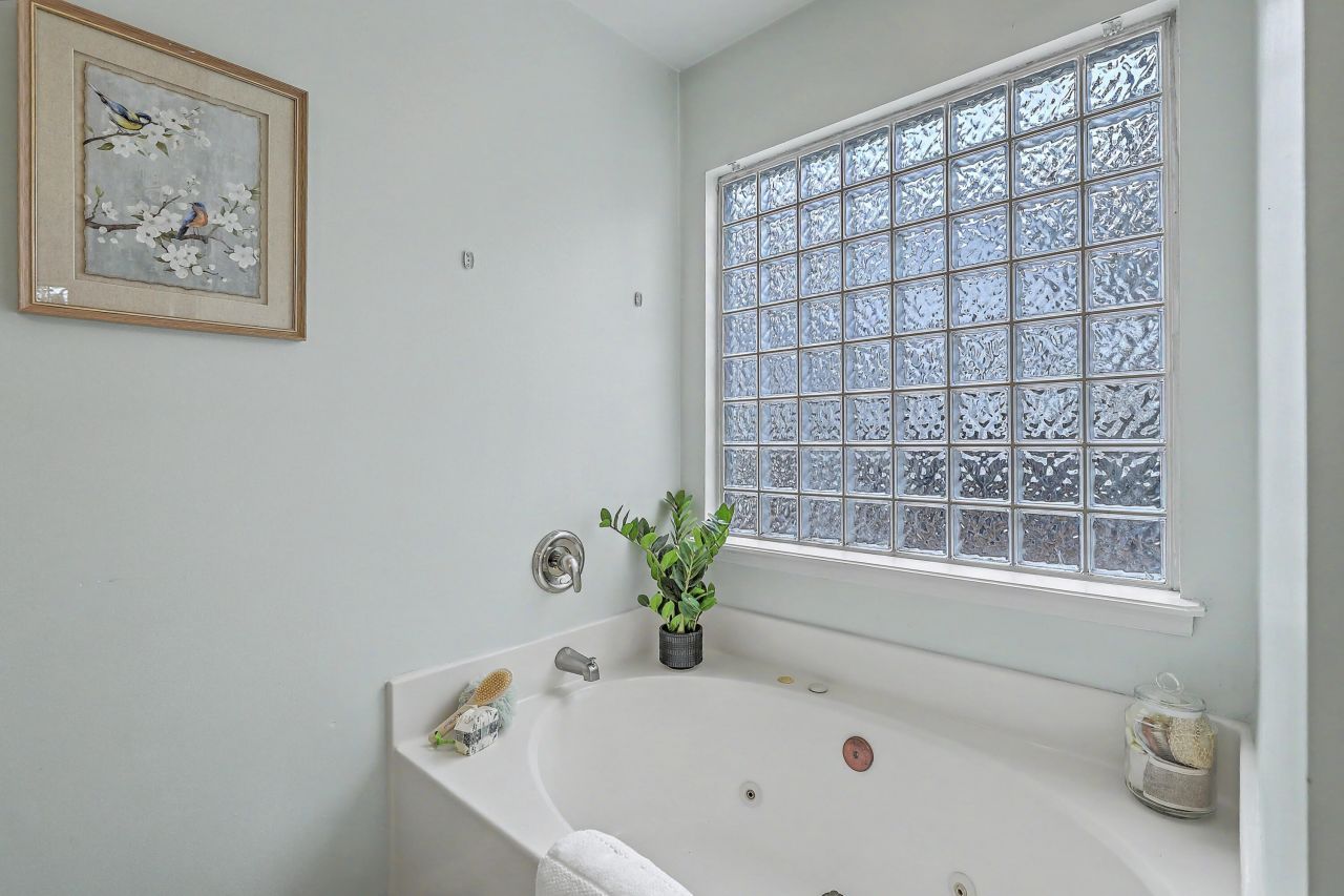 1465 Battery Brown Court Photo 33