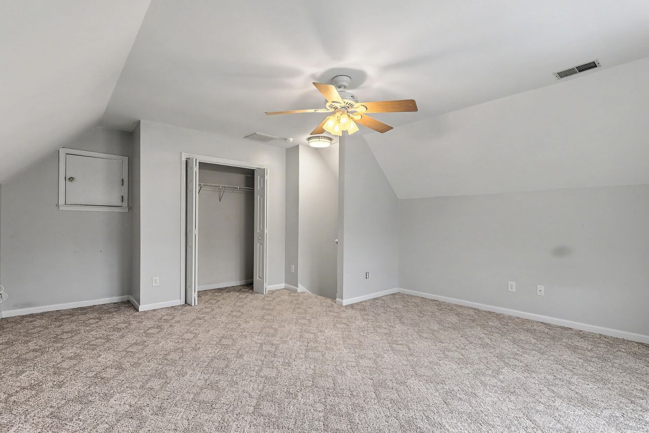 1465 Battery Brown Court Photo 40