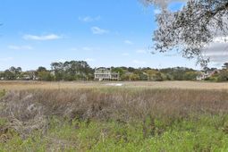 1465 Battery Brown Court photo 4