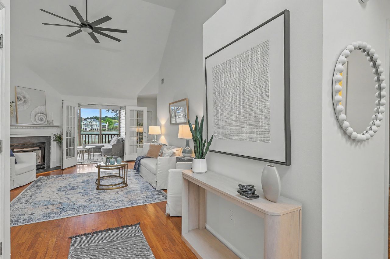 1465 Battery Brown Court Photo 6