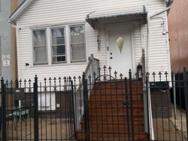 1633 N Artesian Avenue, Chicago, IL 60647
