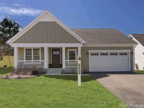 40442 N South Newport Drive, Antioch, IL 60002