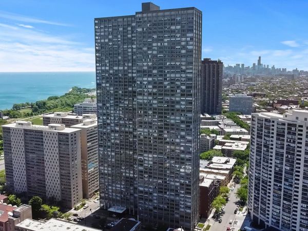 655 W Irving Park Road , Unit 1502, Chicago, IL 60613