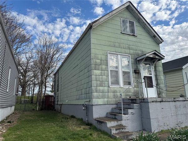 6818 Salzburger Avenue , St Louis, MO 63116