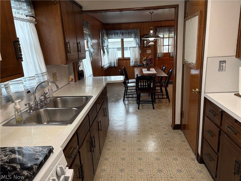 1442 Youll Street, Niles, OH 44446 Photo 5