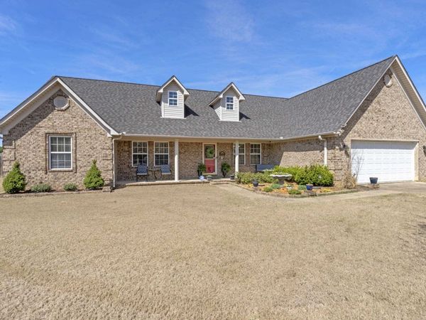 77 LAUREN CV, Atoka, TN 38004