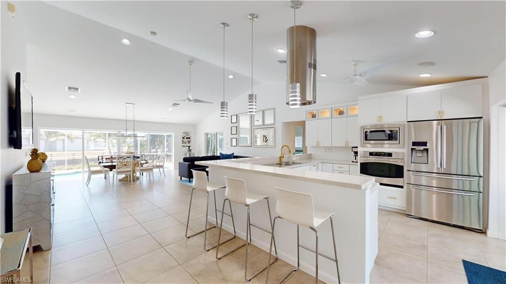 814 El Dorado Pkwy E, Cape Coral, FL 33904 Photo