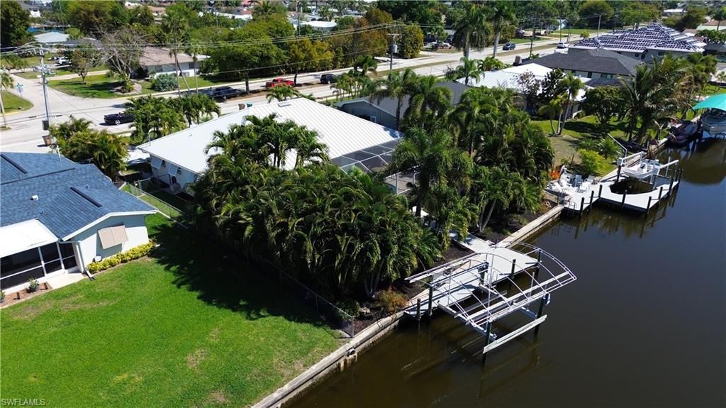 814 El Dorado Pkwy E, Cape Coral, FL 33904 Photo