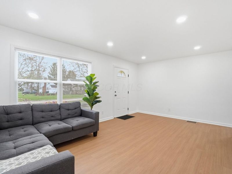 4144 Mcallister Avenue, Columbus, OH 43227 Photo 9