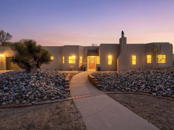 734 Fairway Loop SE, Rio Rancho, NM 87124