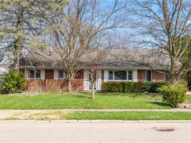 2018 Rockdell Drive, Fairborn, OH 45324