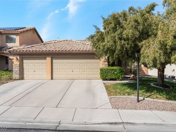 8092 Desert Cloud Avenue , Las Vegas, NV 89131