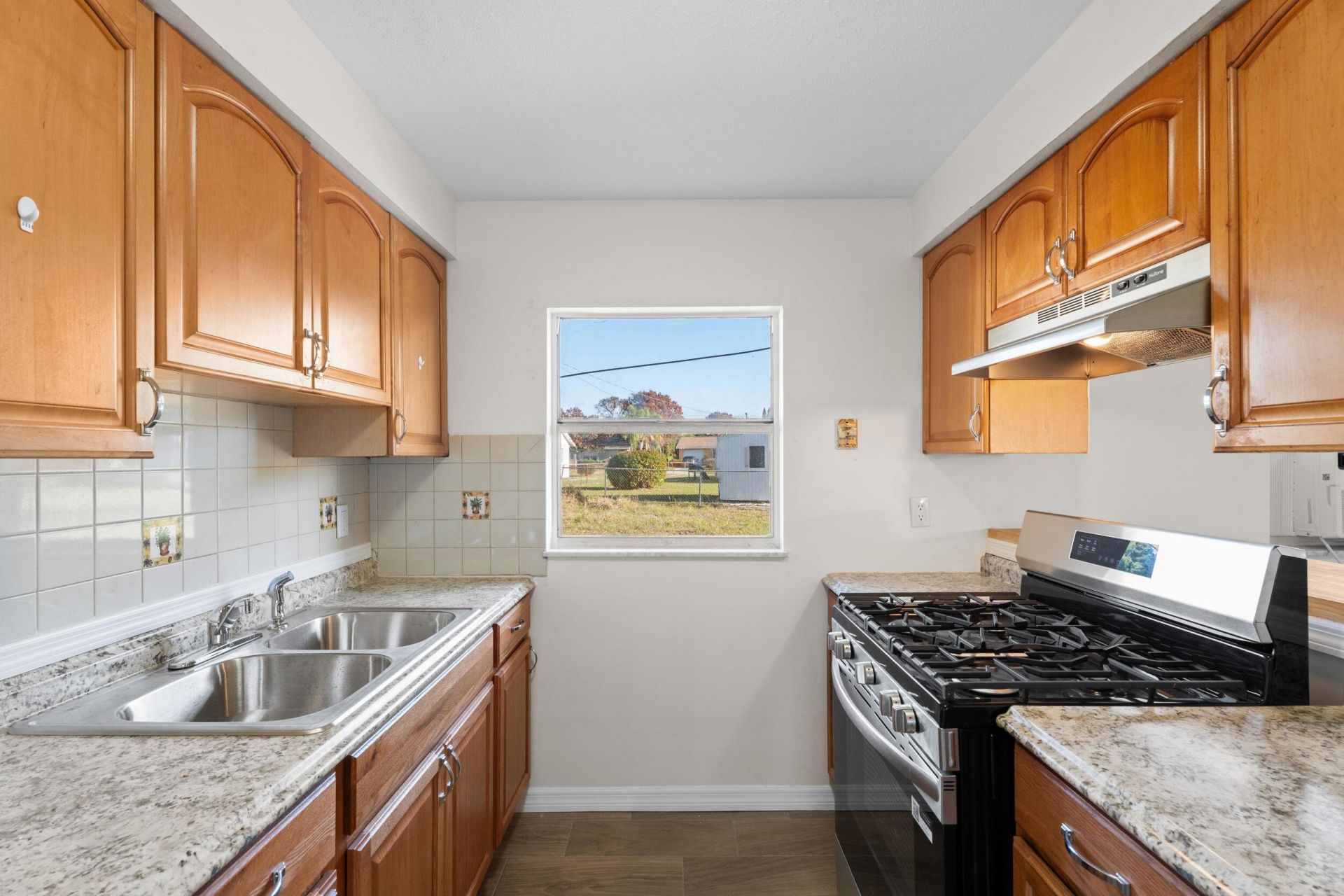 303 Essex Drive, Fort Pierce, FL 34946 Photo