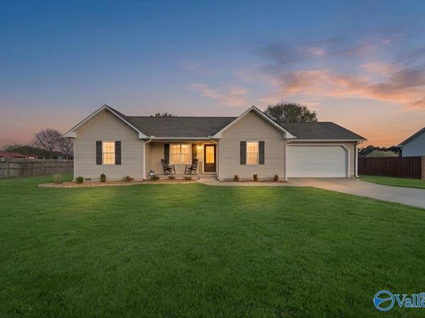 43 Devon Circle, Albertville, AL 35951