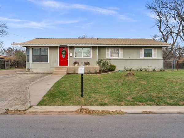 703 N Pierce ST, Burnet, TX 78611