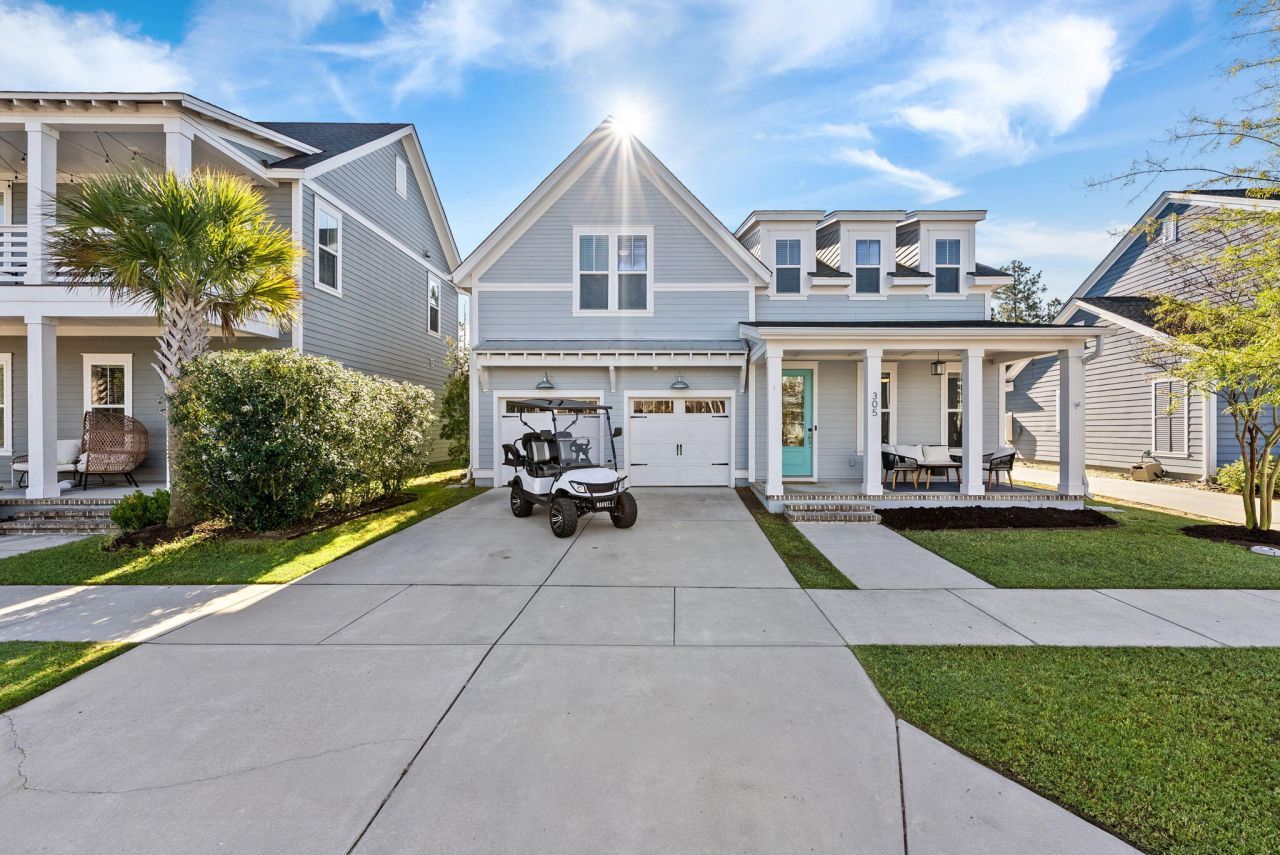 305 Great Lawn Drive Photo 2