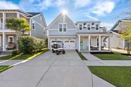 305 Great Lawn Drive photo 4