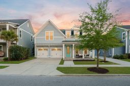 305 Great Lawn Drive photo 4