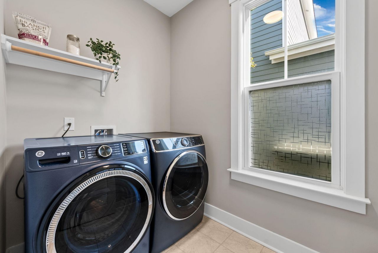 305 Great Lawn Drive Photo 39