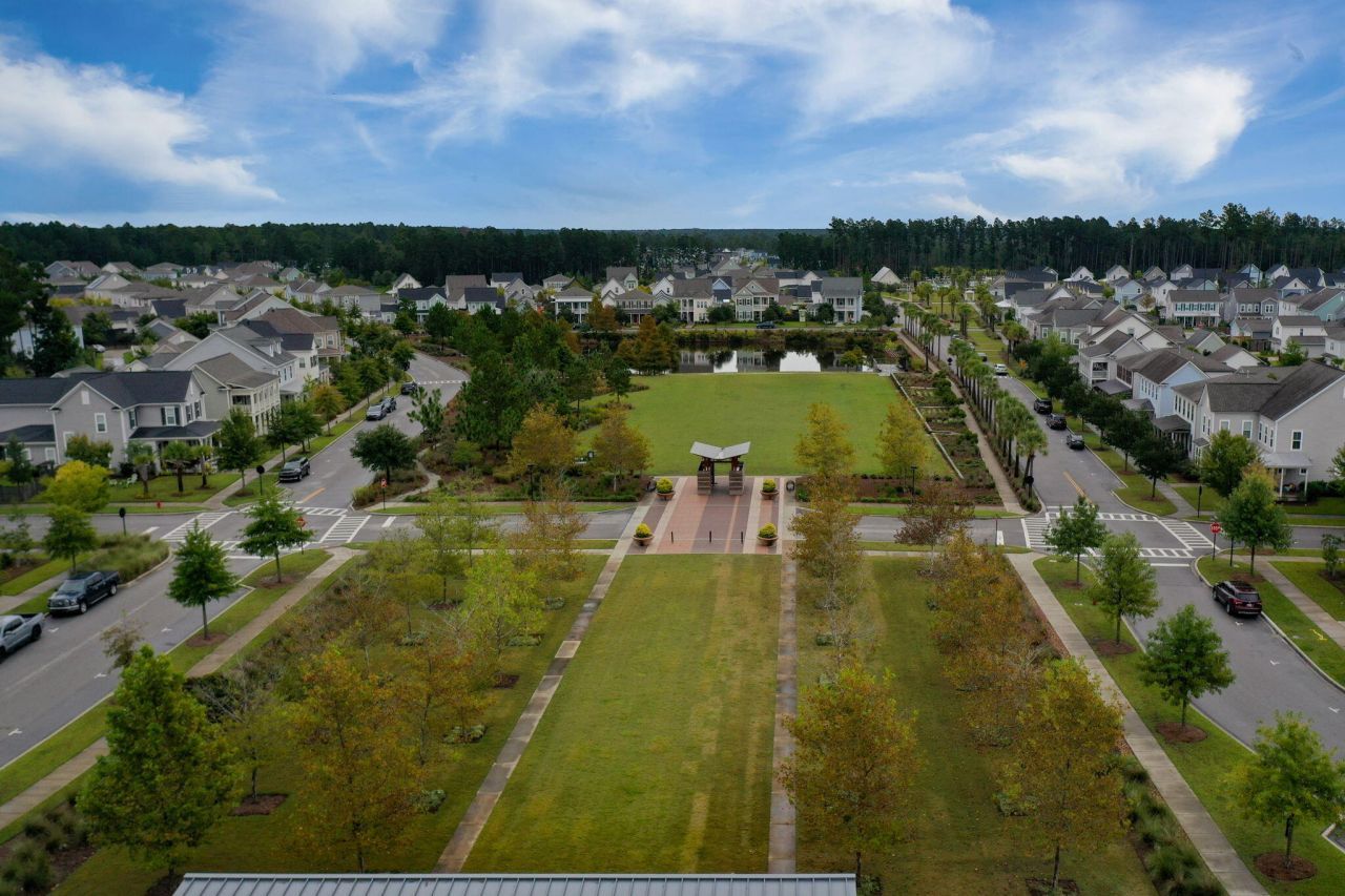 305 Great Lawn Drive Photo 71