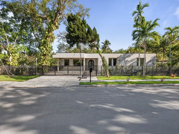 5975 SW 62nd St , South Miami, FL 33143