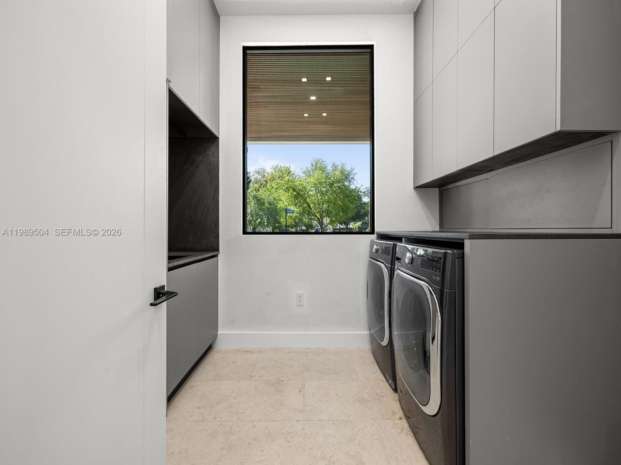 5975 SW 62nd St , South Miami, FL 33143 Photo