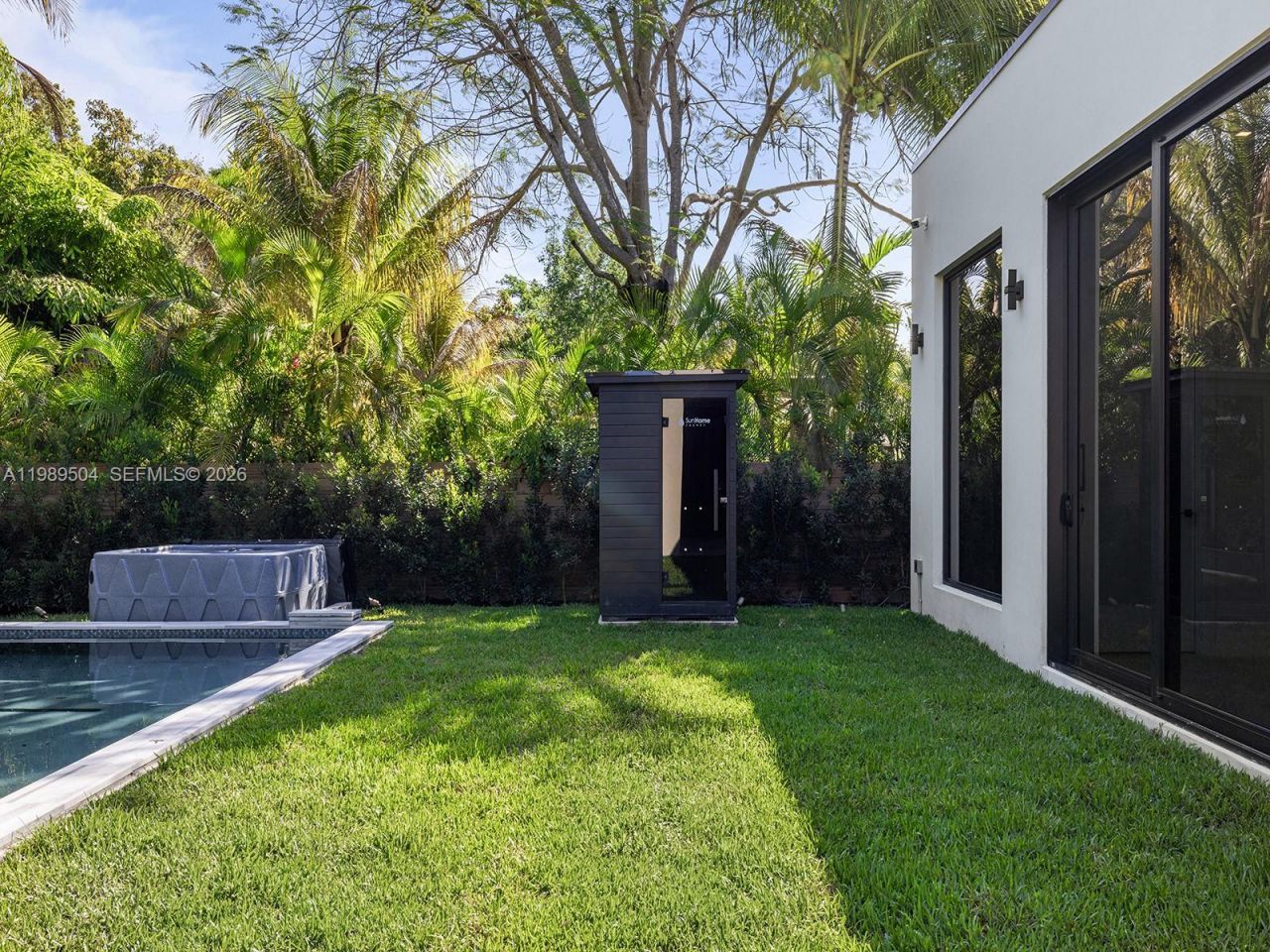 5975 SW 62nd St , South Miami, FL 33143 Photo