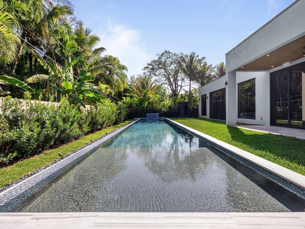 5975 SW 62nd St , South Miami, FL 33143 Photo