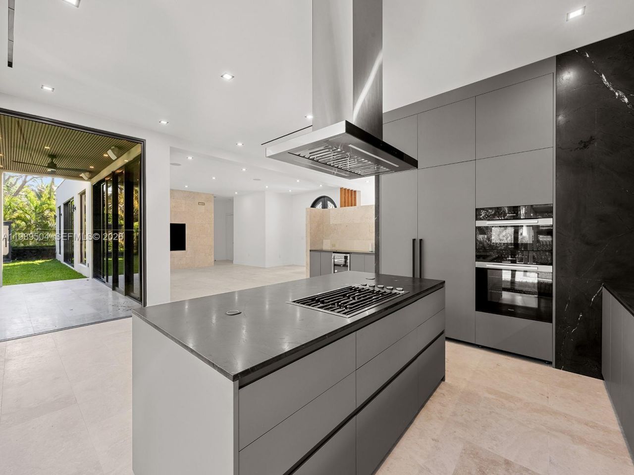 5975 SW 62nd St , South Miami, FL 33143 Photo