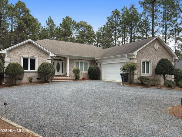 105 Morris Drive , West End, NC 27376